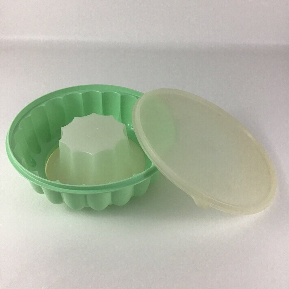 Tupperware 3pc Mint Green Jello Mold Ring Vintage Jel N Serve Food Storage